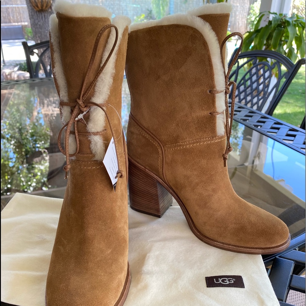 NWT - UGG  Genuine Shearling Boots Chestnut